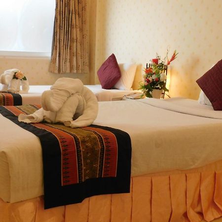 Be Fine Guesthouse Пхукет Экстерьер фото