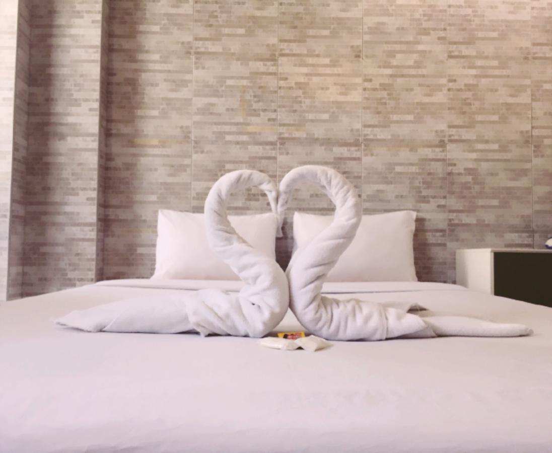 Be Fine Guesthouse Пхукет Экстерьер фото