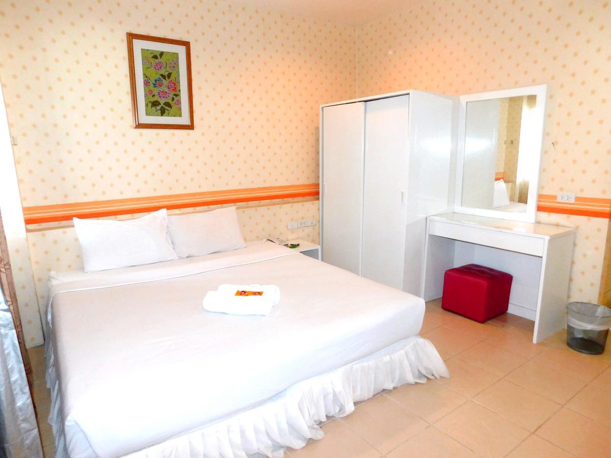 Be Fine Guesthouse Пхукет Экстерьер фото