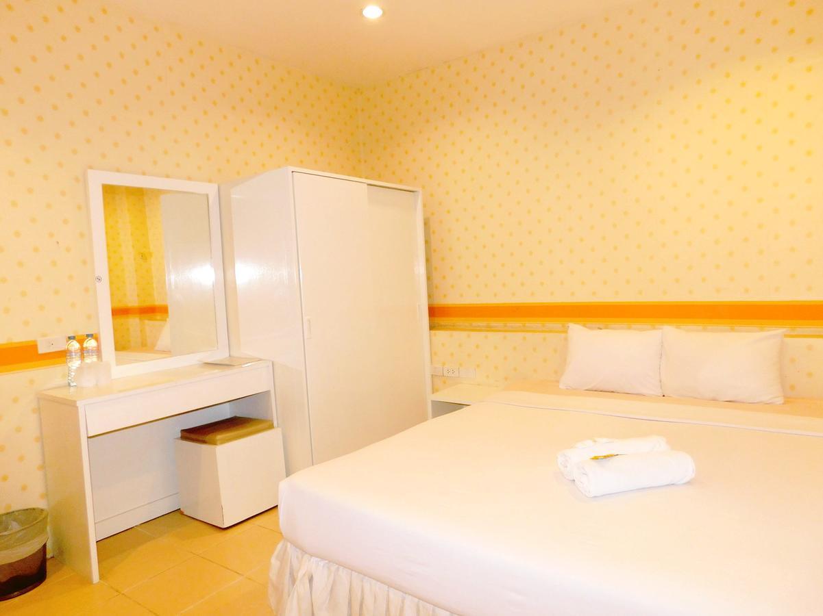 Be Fine Guesthouse Пхукет Экстерьер фото