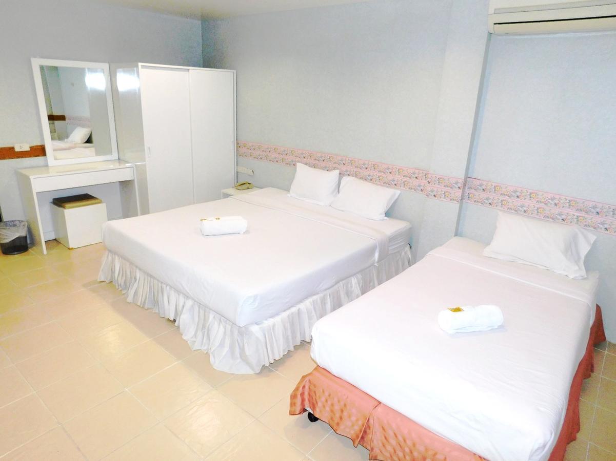 Be Fine Guesthouse Пхукет Экстерьер фото