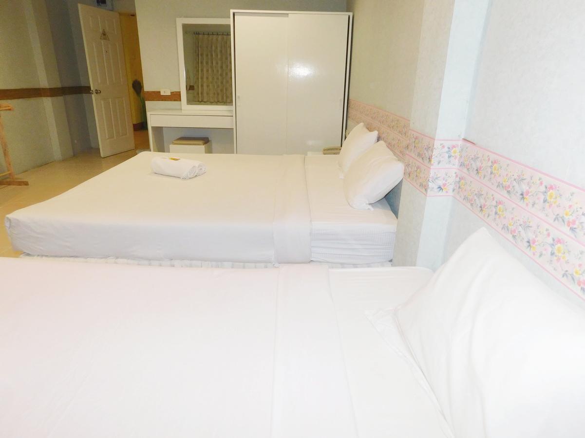 Be Fine Guesthouse Пхукет Экстерьер фото