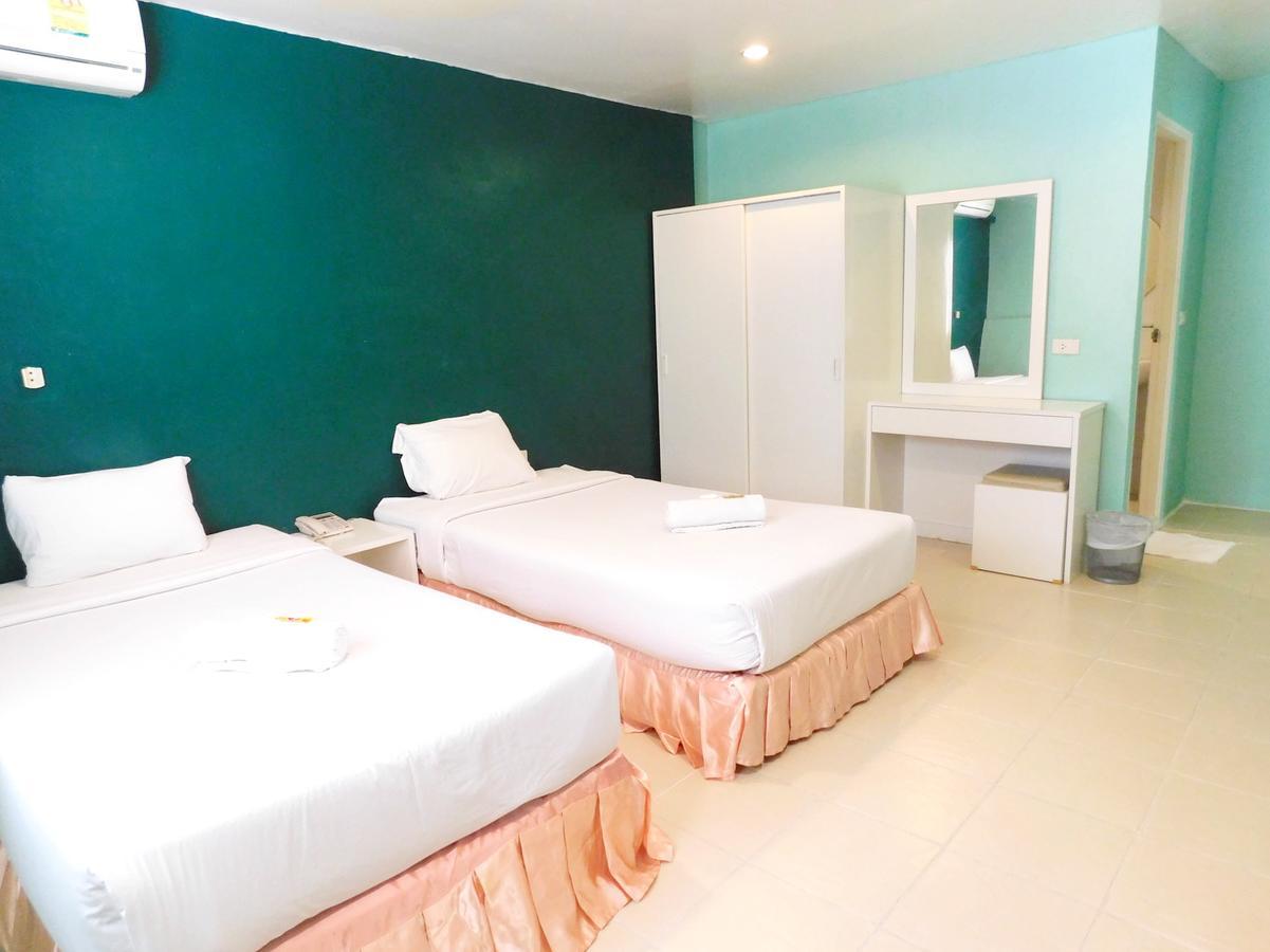 Be Fine Guesthouse Пхукет Экстерьер фото