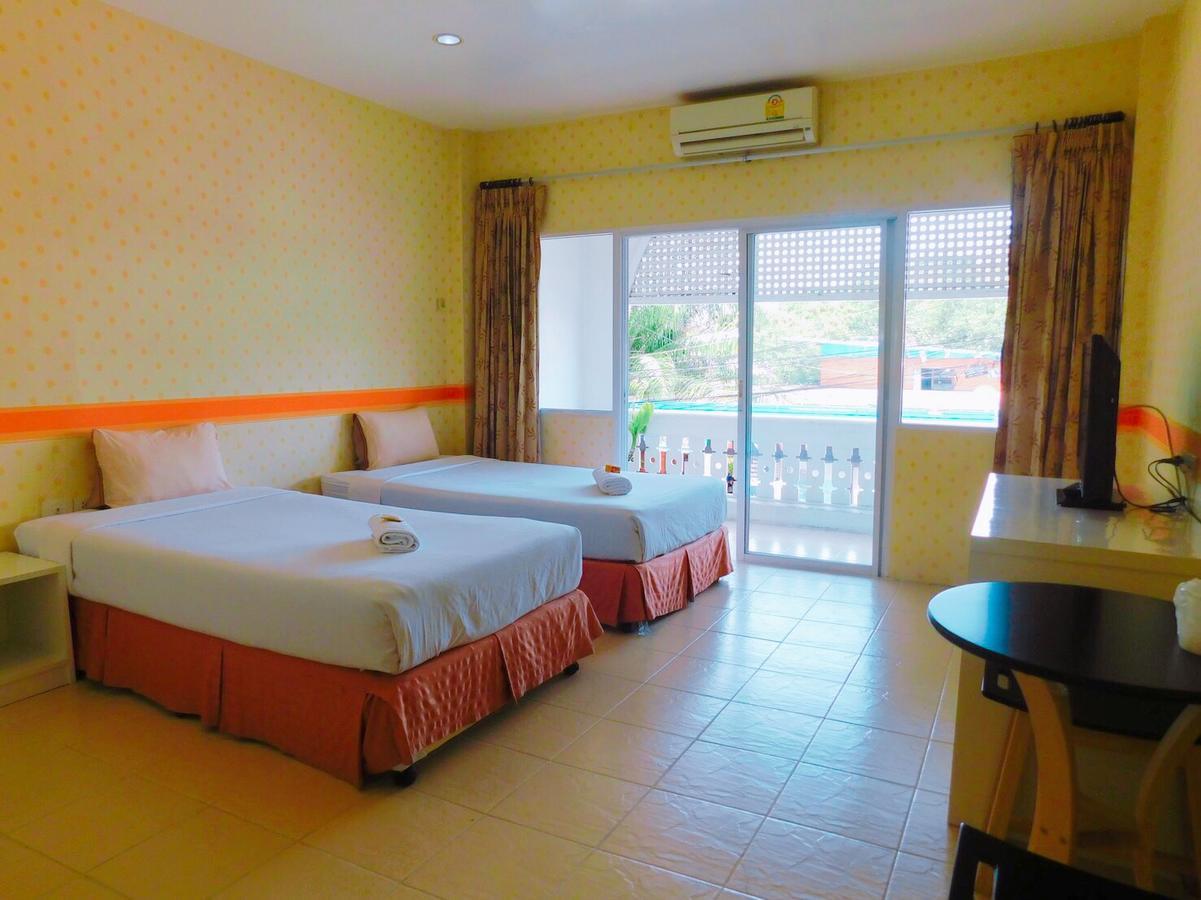 Be Fine Guesthouse Пхукет Экстерьер фото