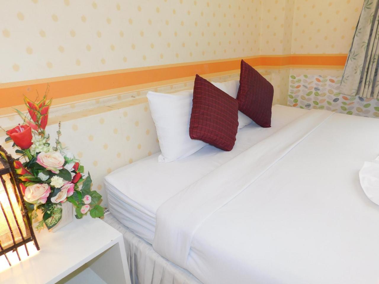 Be Fine Guesthouse Пхукет Экстерьер фото