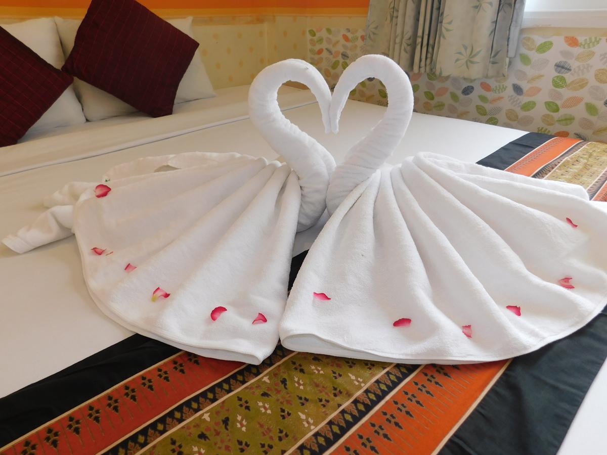 Be Fine Guesthouse Пхукет Экстерьер фото