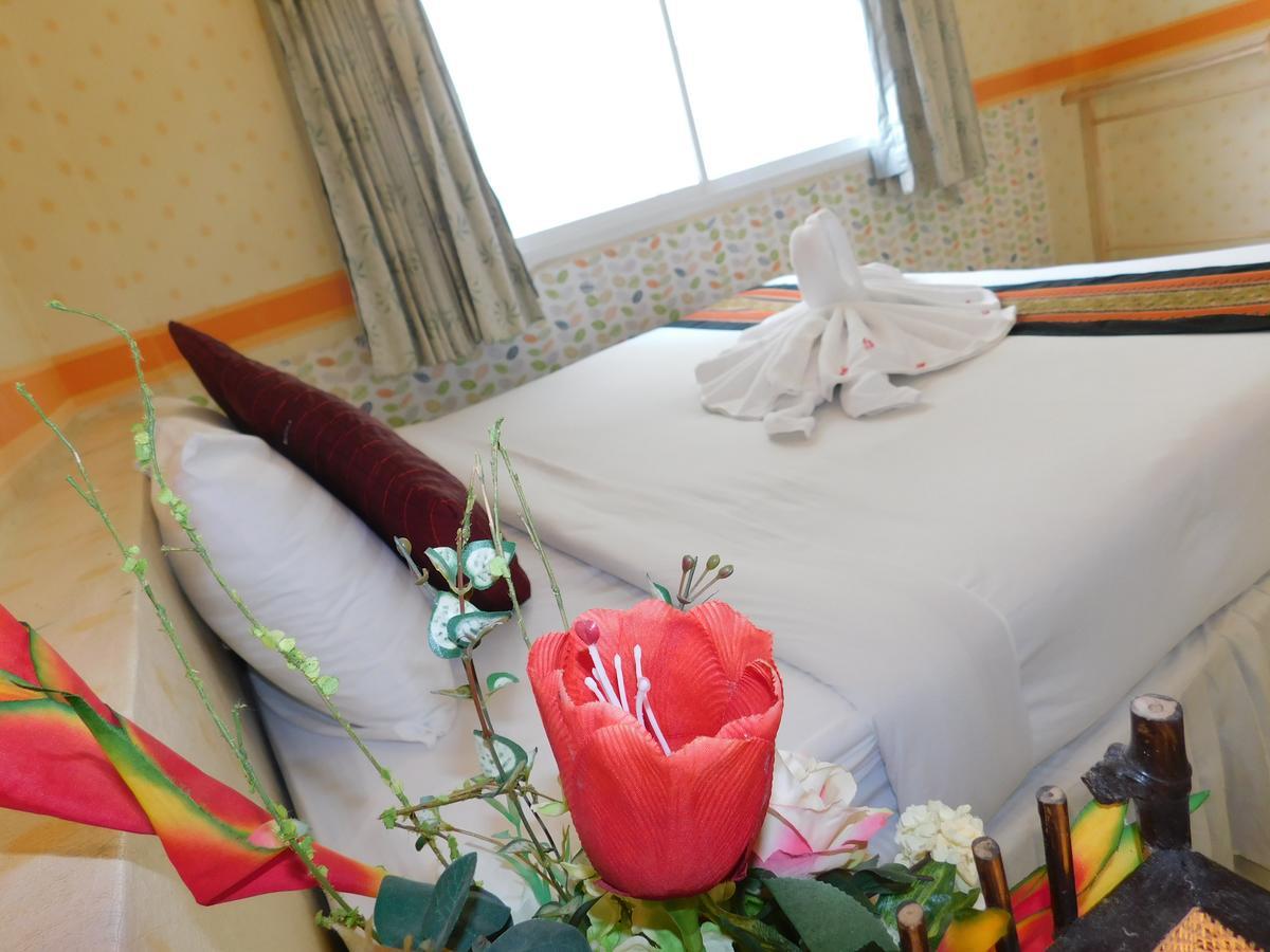 Be Fine Guesthouse Пхукет Экстерьер фото
