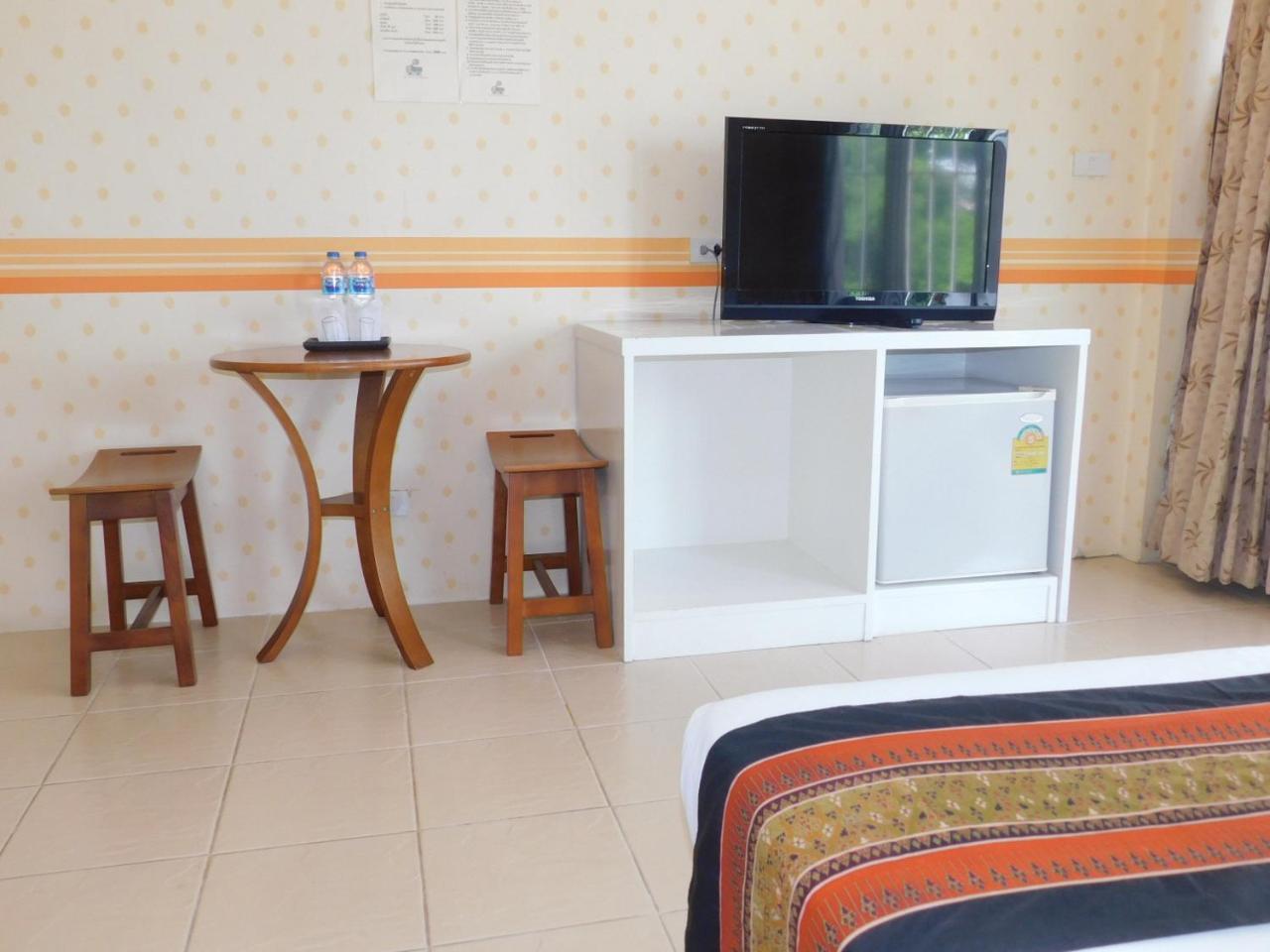 Be Fine Guesthouse Пхукет Экстерьер фото
