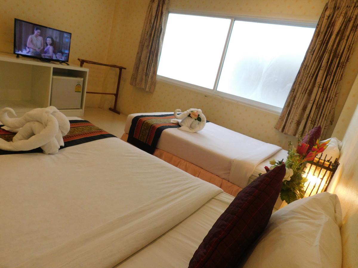 Be Fine Guesthouse Пхукет Экстерьер фото