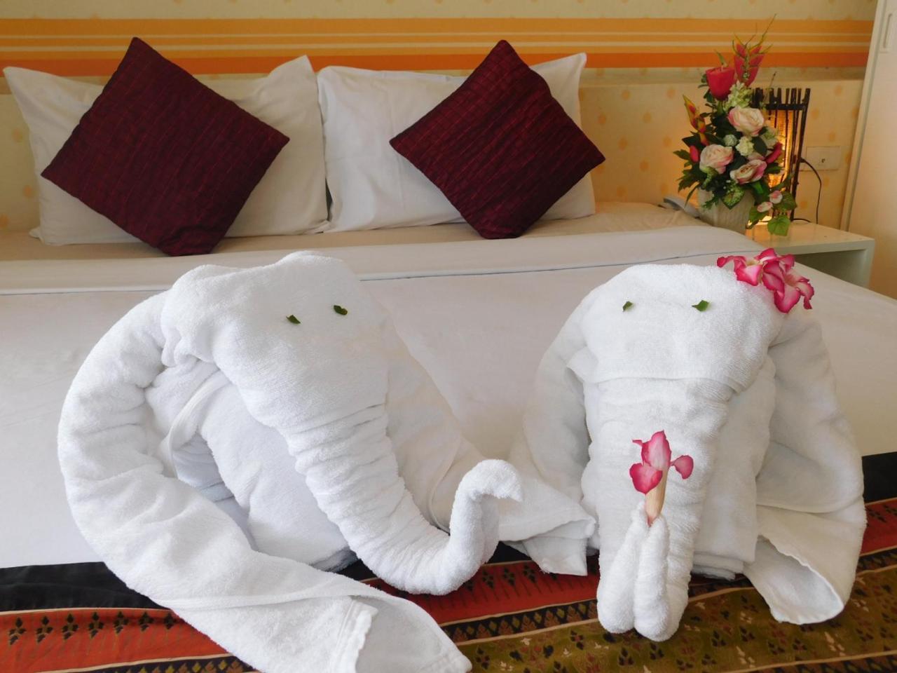 Be Fine Guesthouse Пхукет Экстерьер фото