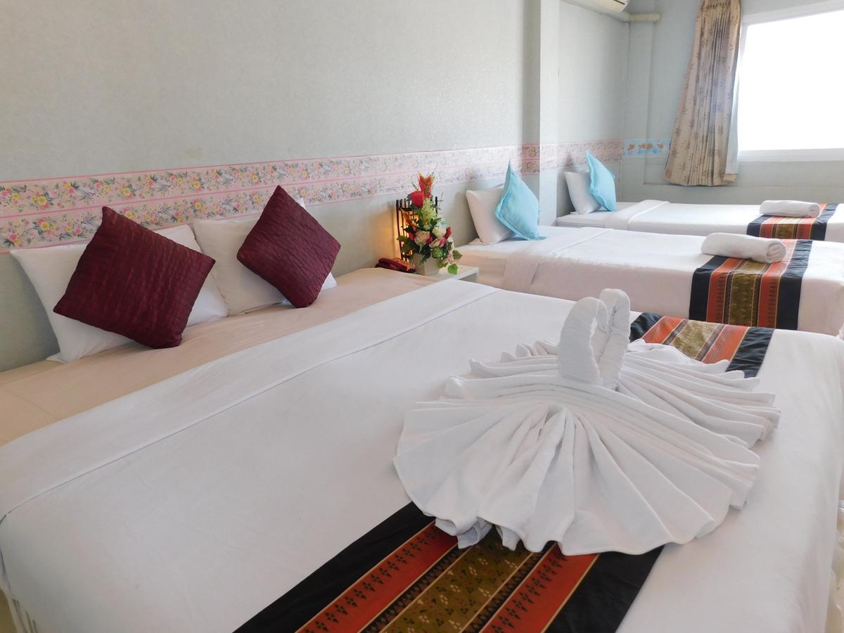 Be Fine Guesthouse Пхукет Экстерьер фото
